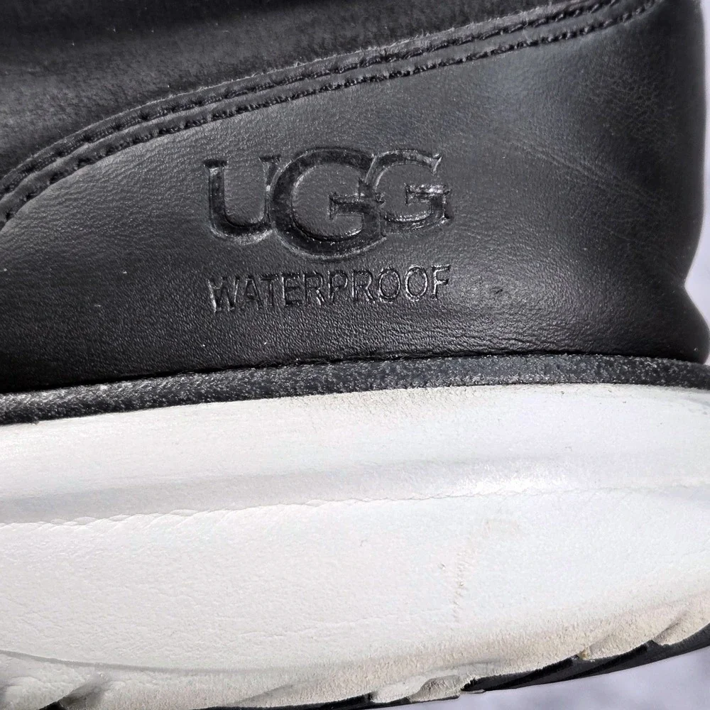 UGG Neumel Flex Chukka Boots Mens 11 Black Good‎ Leather Mid Top 1104976